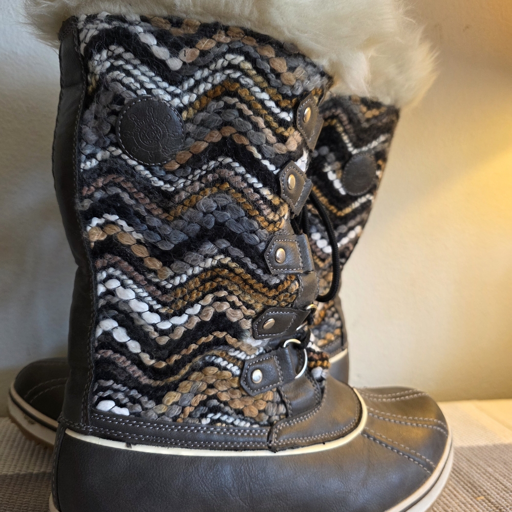 Global Win Brown and Gray Knit Winter Boots